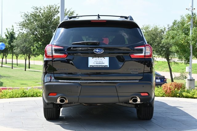 2025 Subaru Ascent Onyx Edition photo 4
