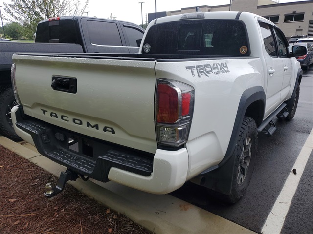2020 Toyota Tacoma TRD Off-Road photo 3