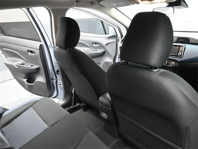 2025 Nissan Versa SV photo 21