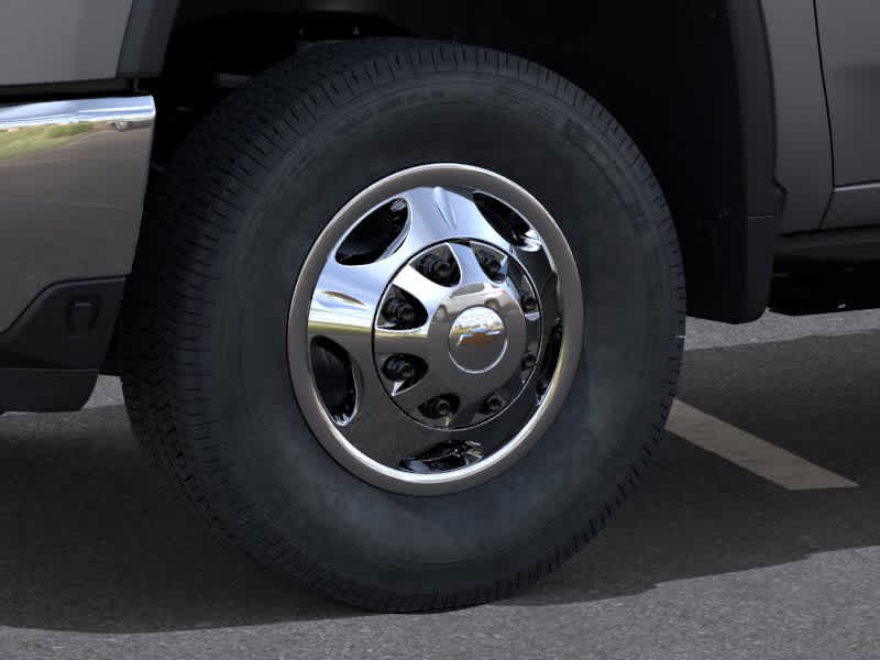2026 Chevrolet Silverado 3500HD LTZ photo 9