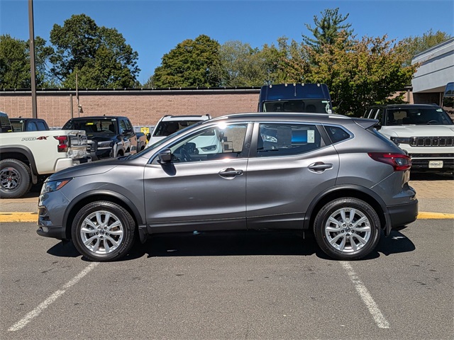 2021 Nissan Rogue Sport SV photo 3