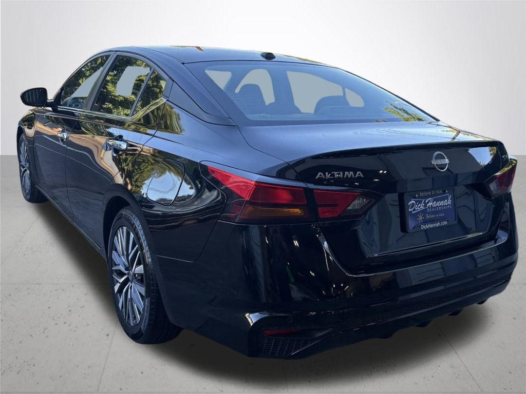 2024 Nissan Altima 2.5 SV photo 10