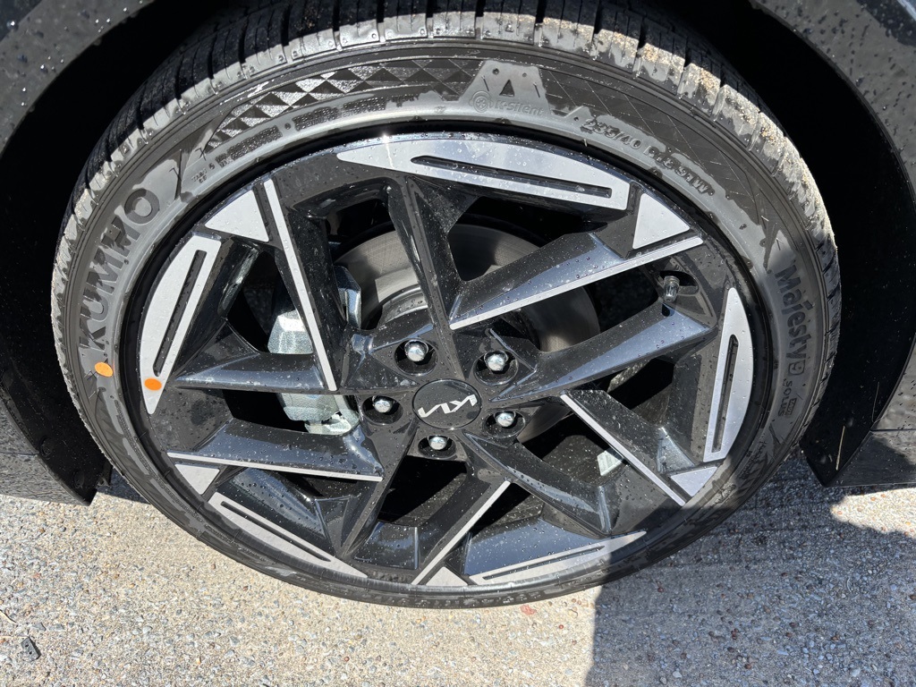 2025 Kia K4 GT-Line photo 18