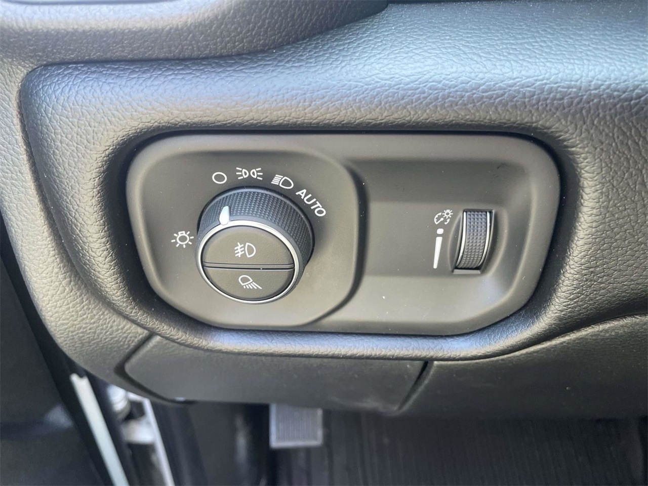 2026 Ram 2500 Big Horn photo 8