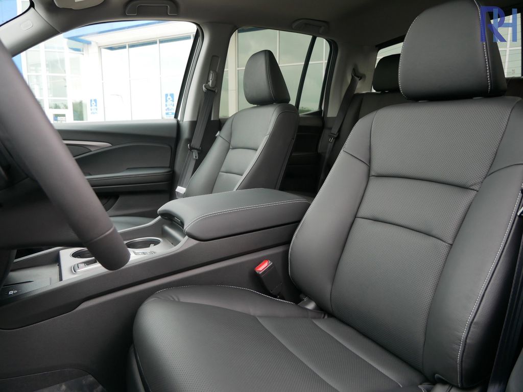 2025 Honda Ridgeline RTL photo 4
