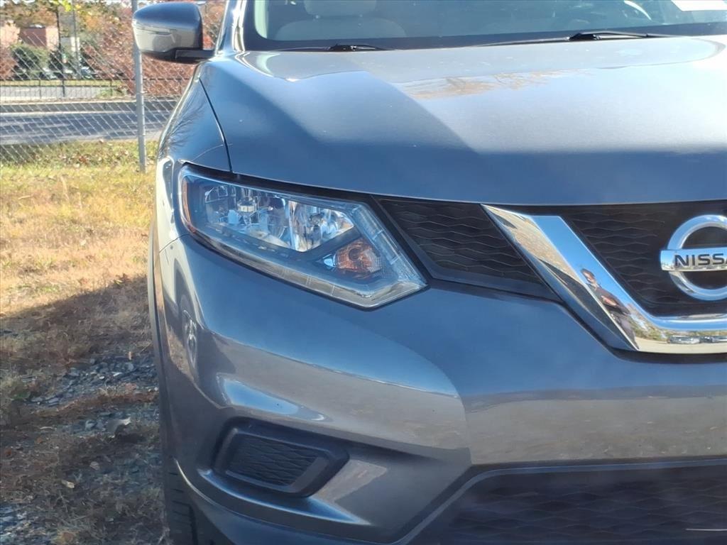 2016 Nissan Rogue S photo 3