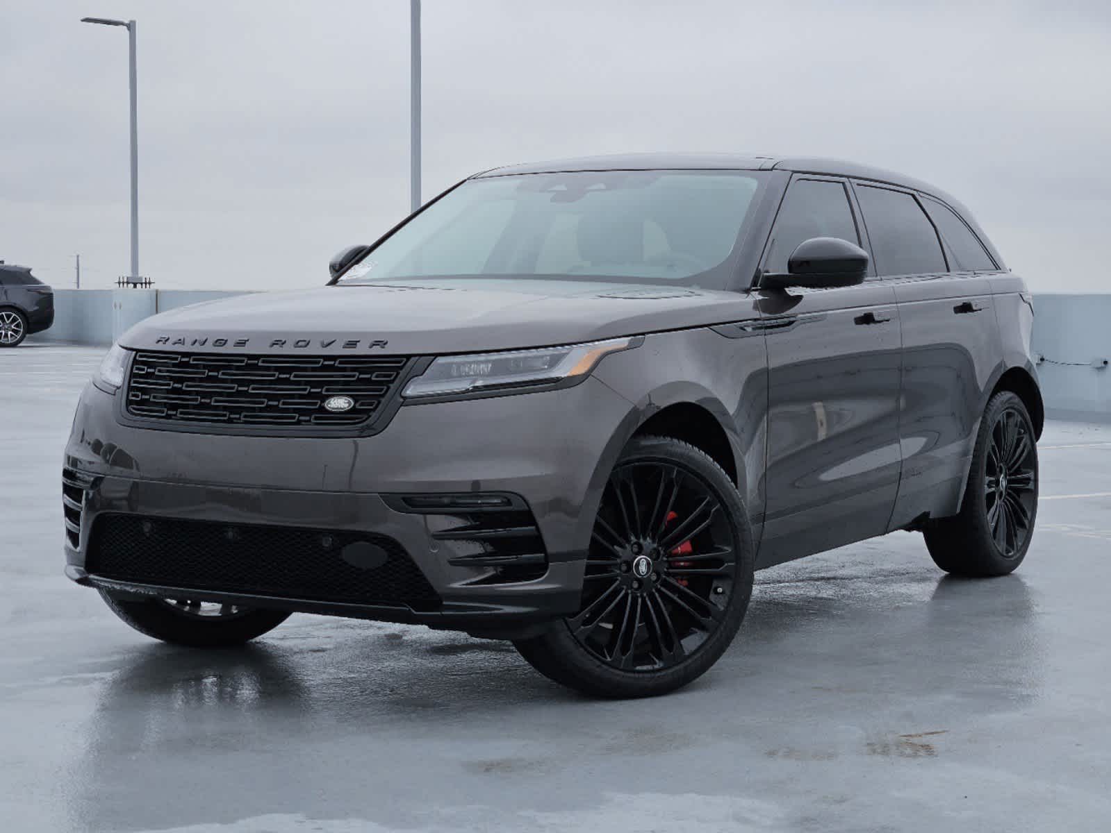 2025 Land Rover Range Rover Velar Dynamic SE