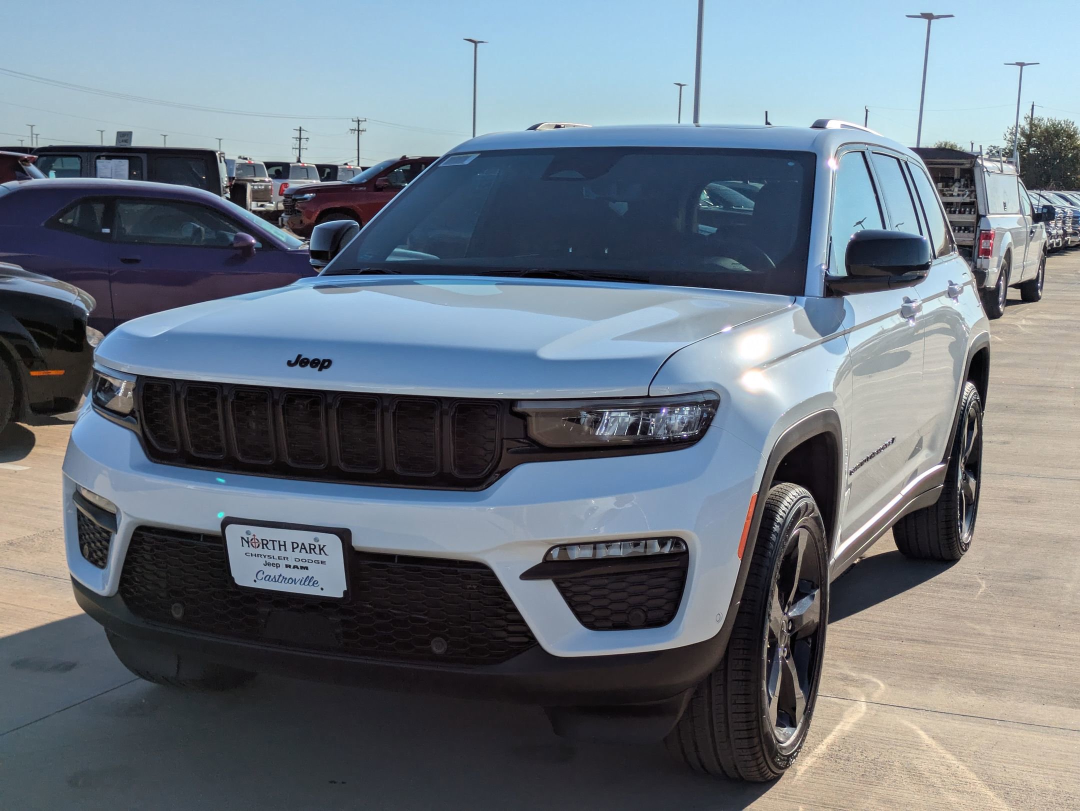 2025 Jeep Grand Cherokee Limited photo 4