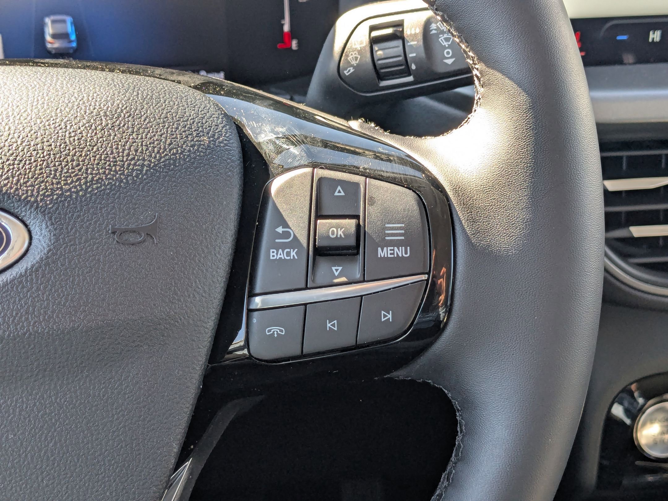 2025 Ford Escape Plug-In Hybrid SE photo 18