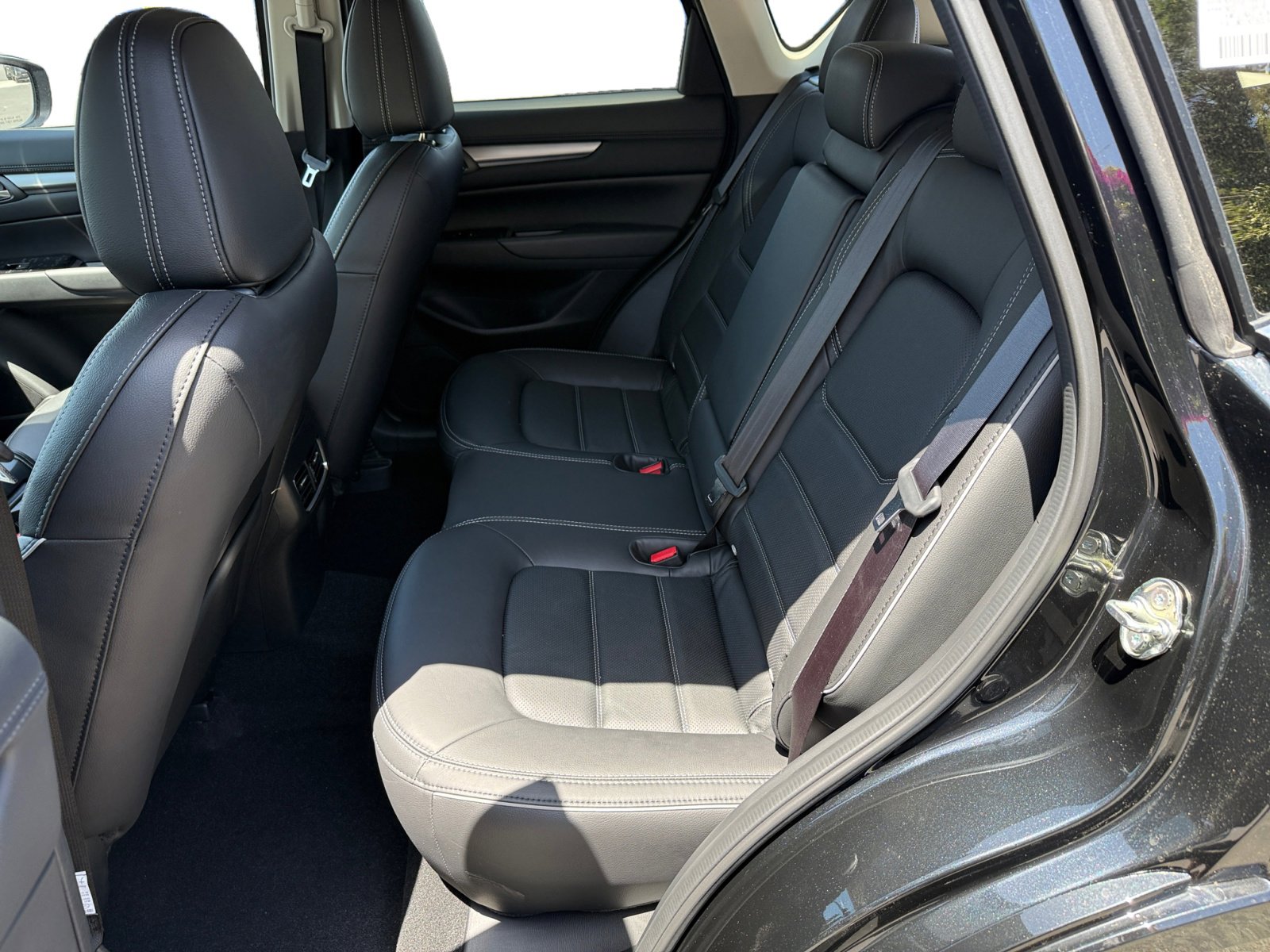 2025 Mazda CX-5 2.5 S Preferred photo 16