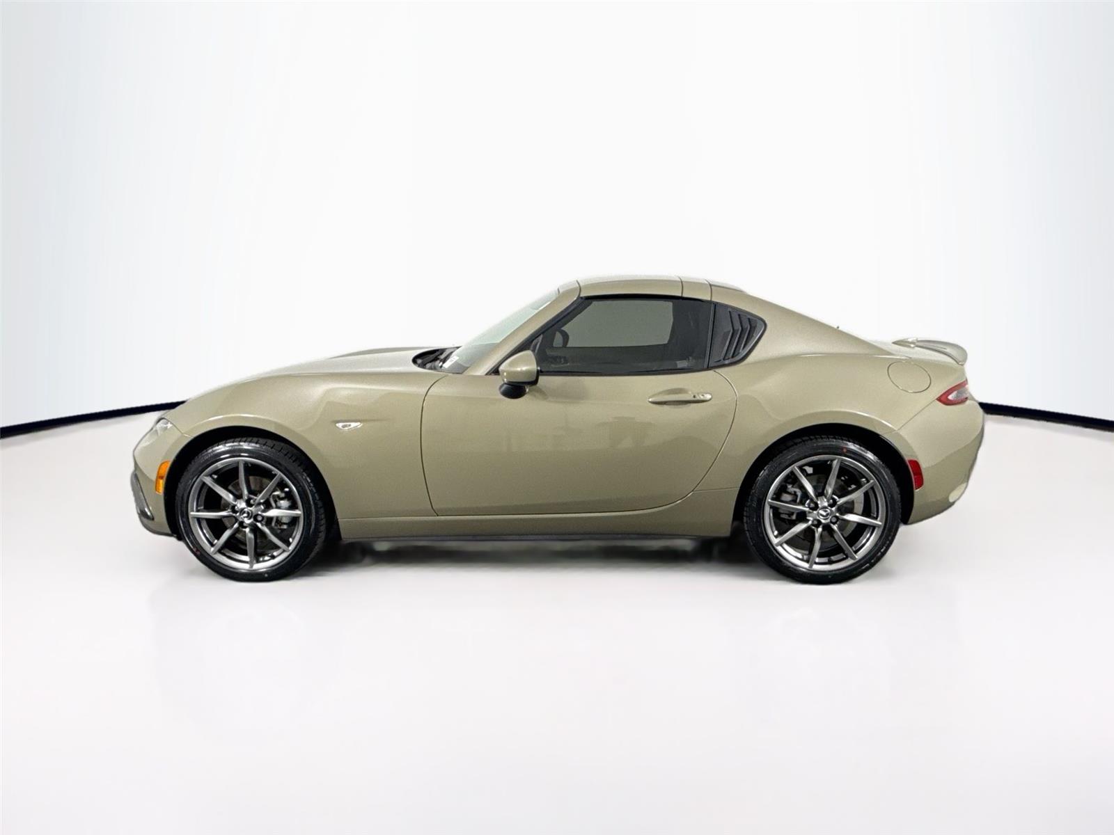 2023 Mazda MX-5 Miata Miata RF Grand Touring photo 9