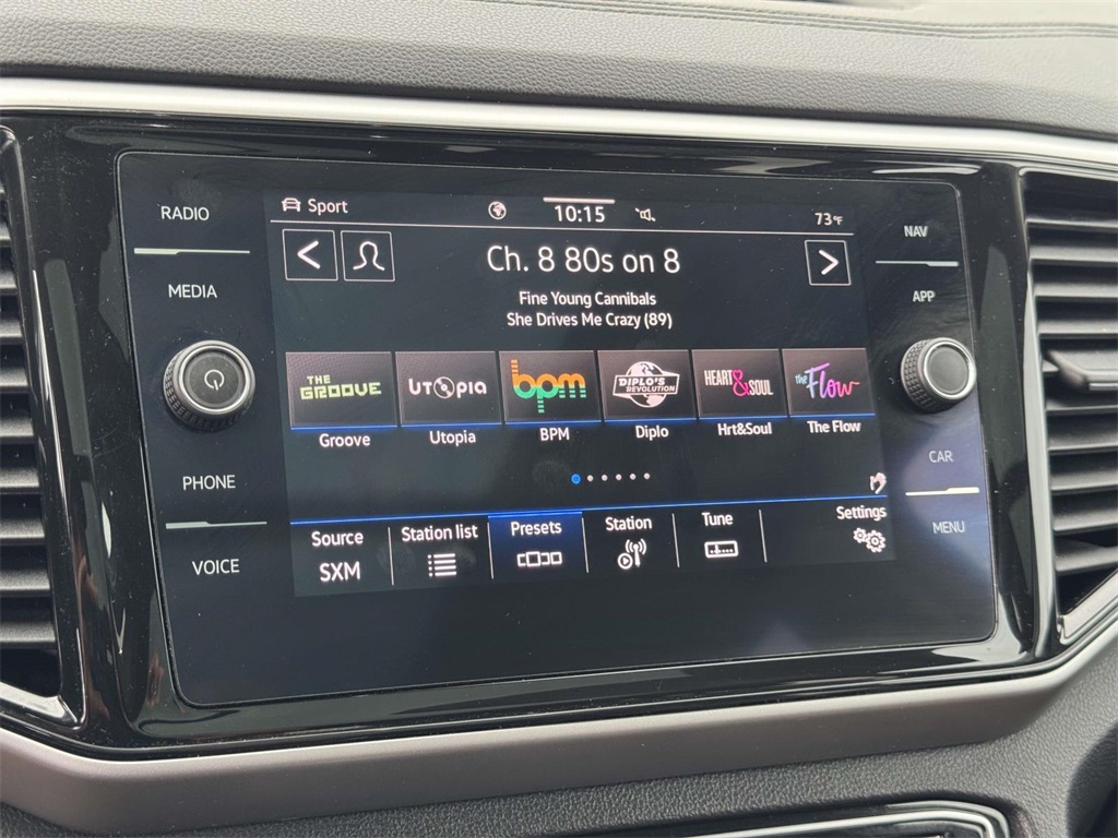 2021 Volkswagen Atlas SEL photo 2