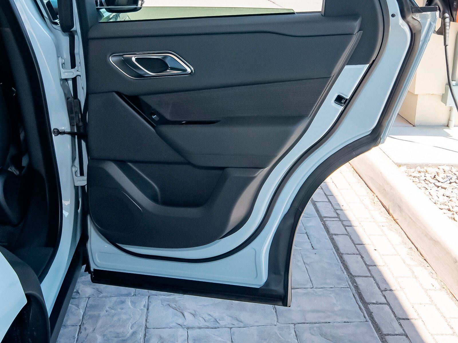 2025 Land Rover Range Rover Velar SE photo 42