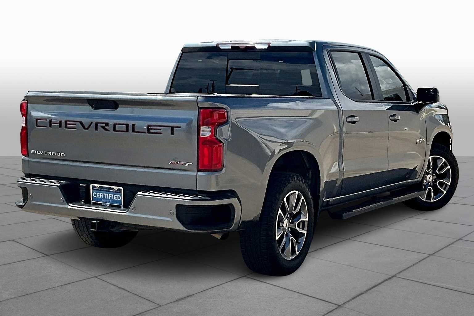2020 Chevrolet Silverado 1500 RST photo 12