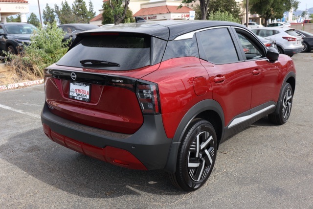 2025 Nissan Kicks SV photo 3