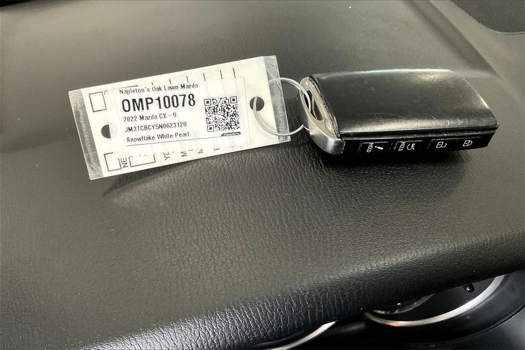 2022 Mazda CX-9 Touring photo 9
