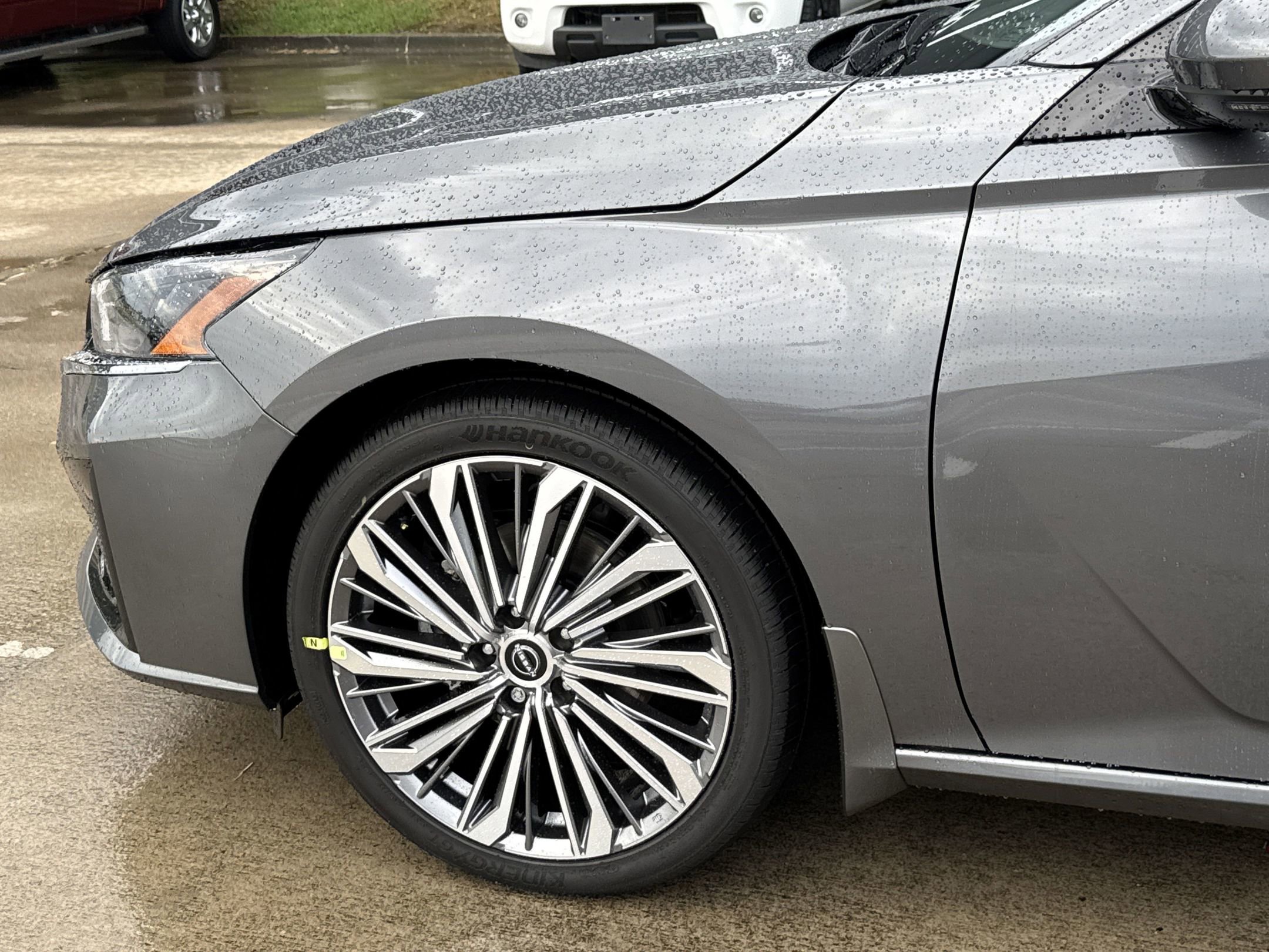 2025 Nissan Altima SL photo 25