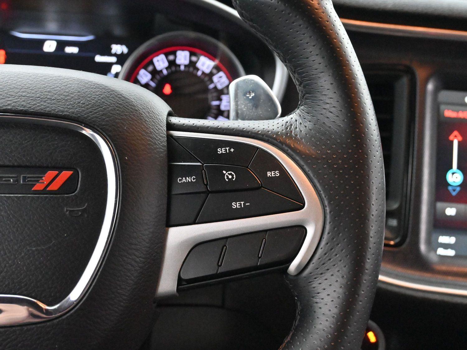 2018 Dodge Challenger R/T Plus photo 15