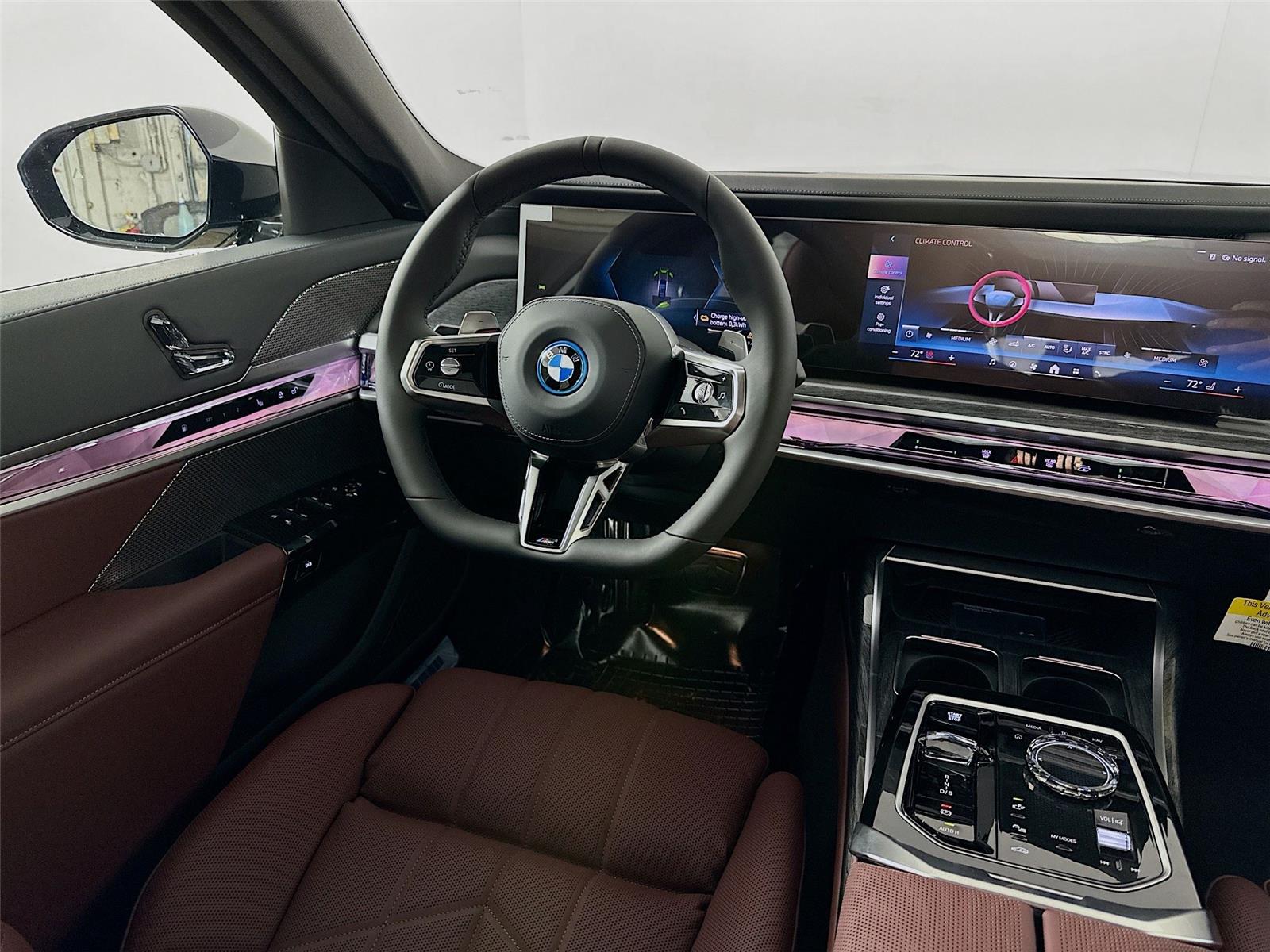 2026 Bmw 750e photo 22