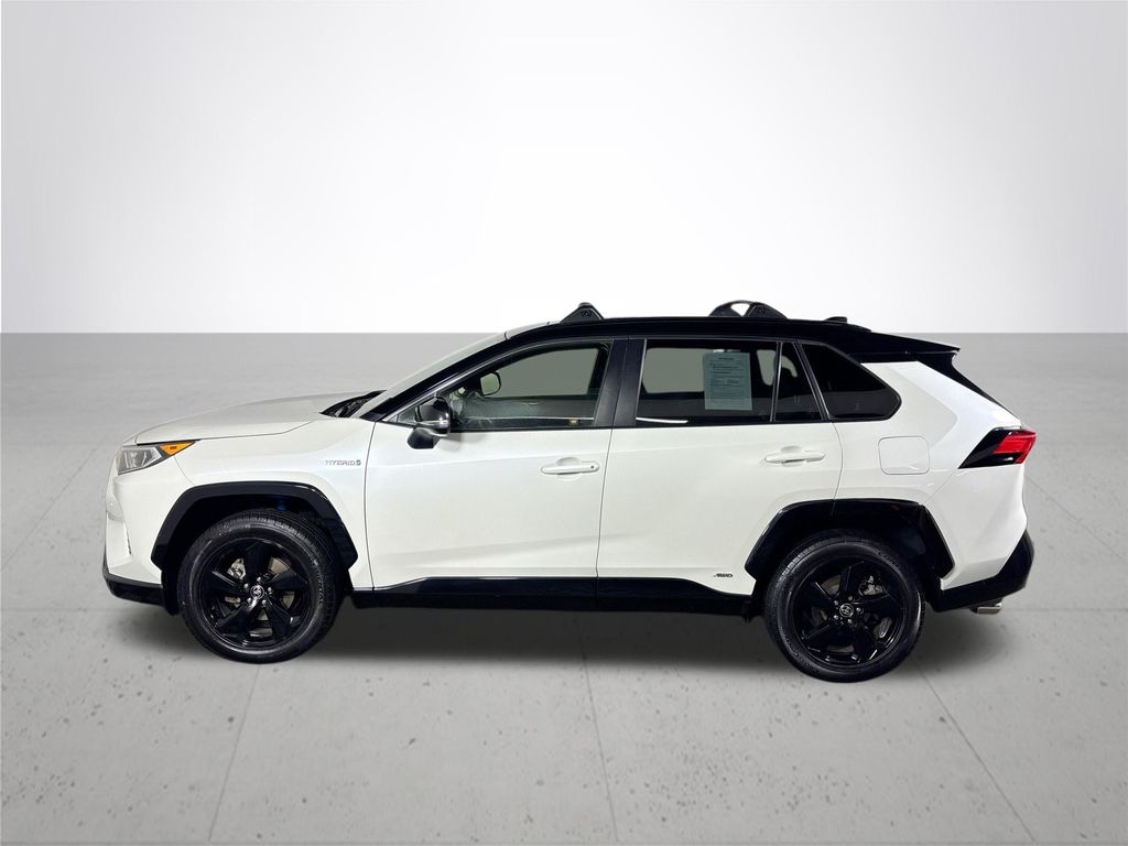 2020 Toyota RAV4 Hybrid XSE photo 8