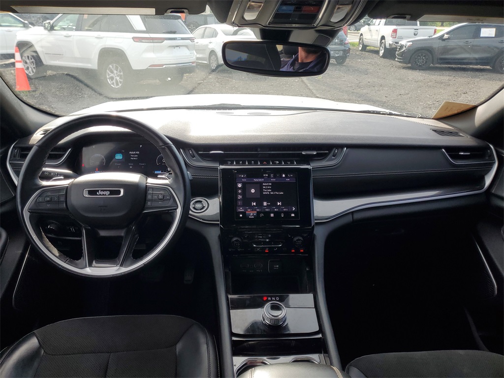 2022 Jeep Grand Cherokee Altitude photo 24