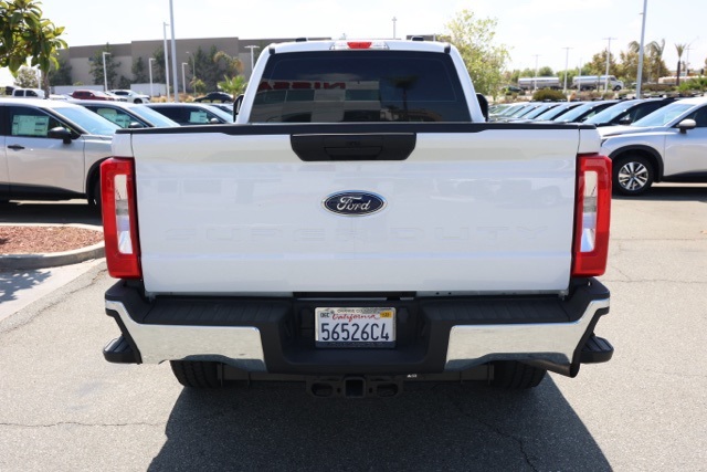 2024 Ford F-350 photo 4