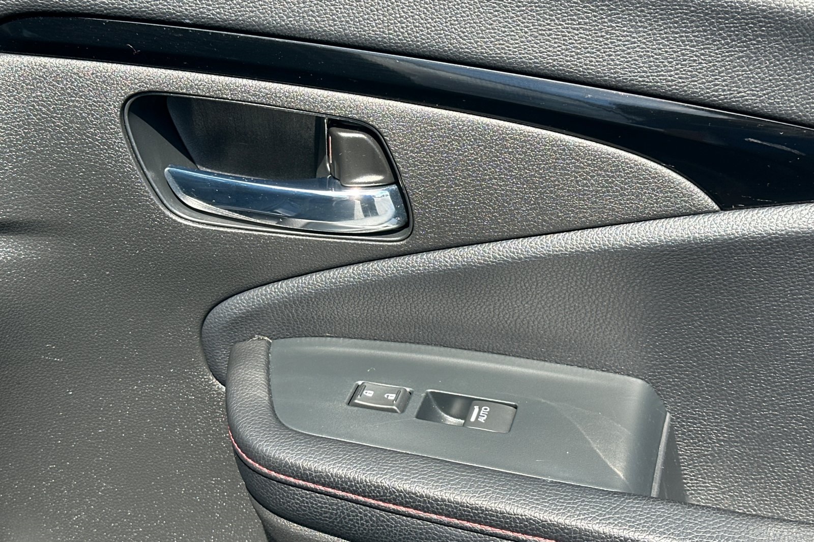 2022 Honda Pilot Black Edition photo 21