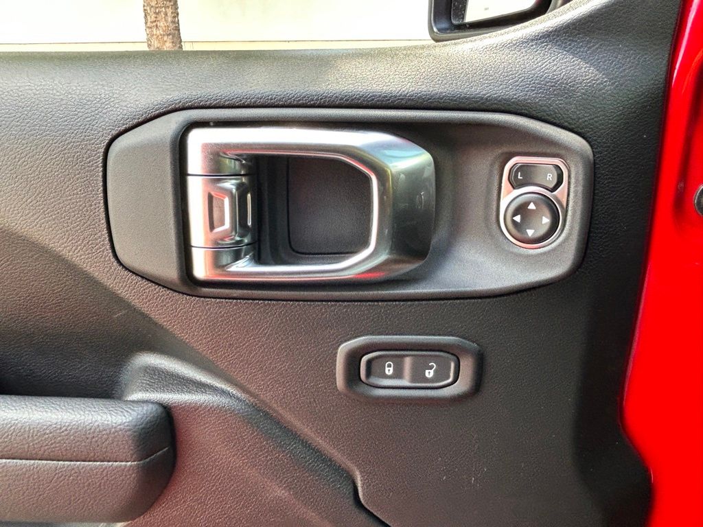 2025 Jeep Gladiator Sport S photo 31