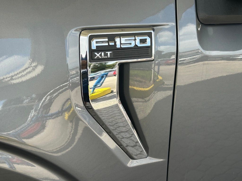 2023 Ford F-150 XLT photo 14