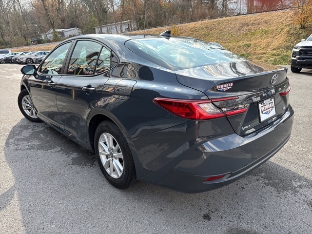 2025 Toyota Camry LE photo 4