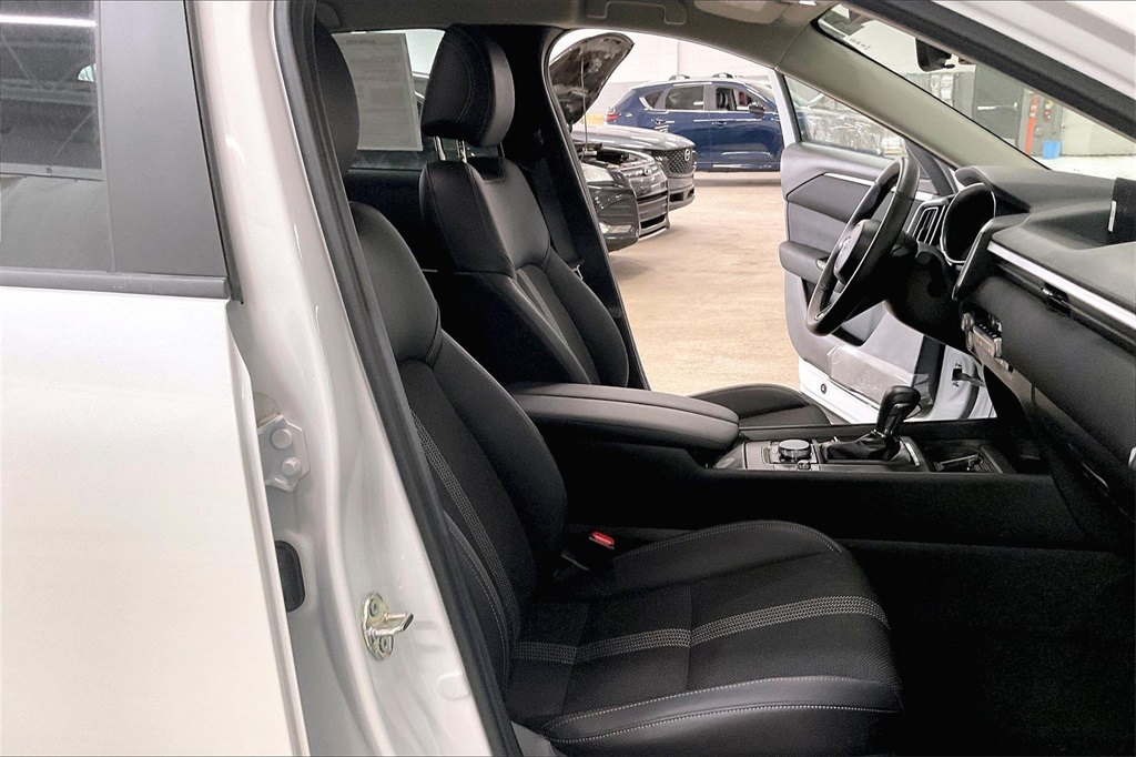 2025 MAZDA CX-50 - Image 5