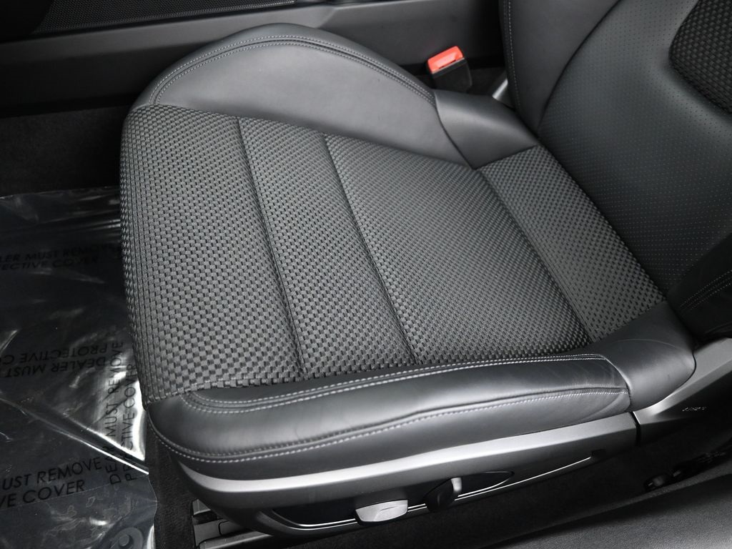 2024 Porsche 911 T photo 19