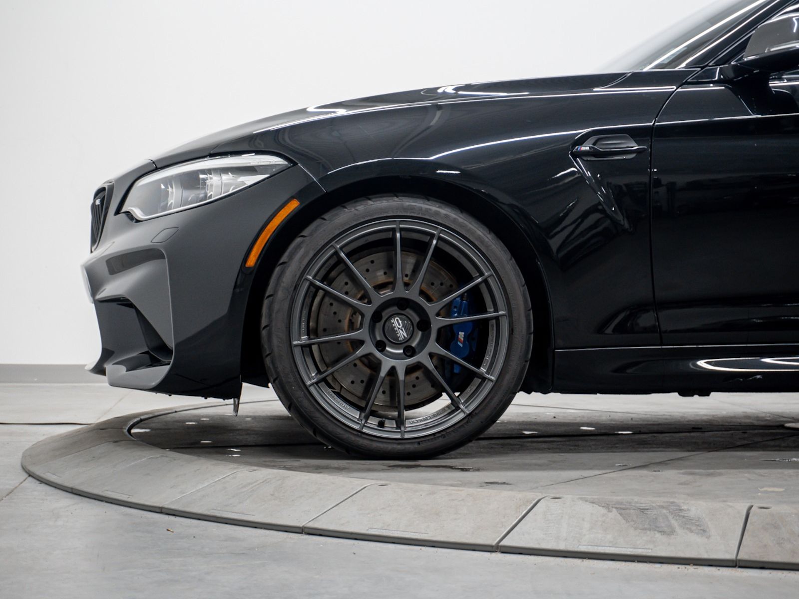 PreOwned 2018 BMW M2 Dynamic Drive Modes, Keyless Entry, Bluetooth