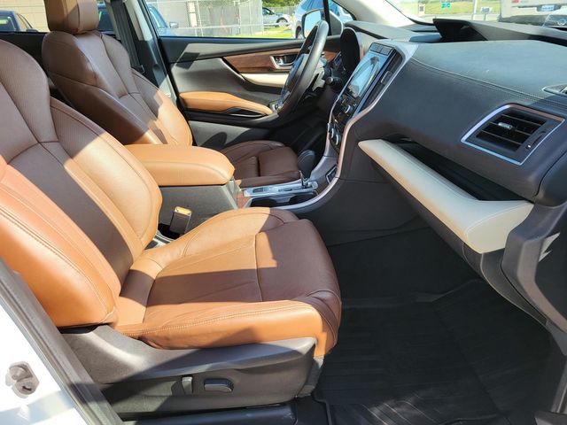 2022 Subaru Ascent Touring photo 8