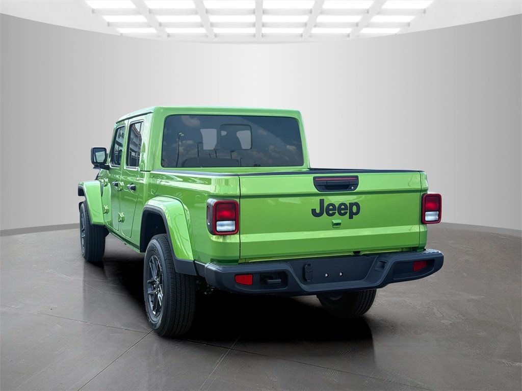 2025 Jeep Gladiator Sport S photo 3