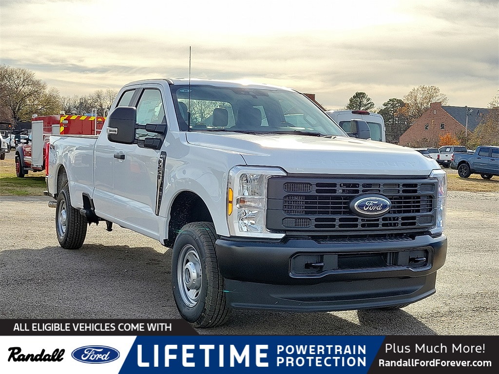 2026 Ford F-250 Super Duty XL's photo