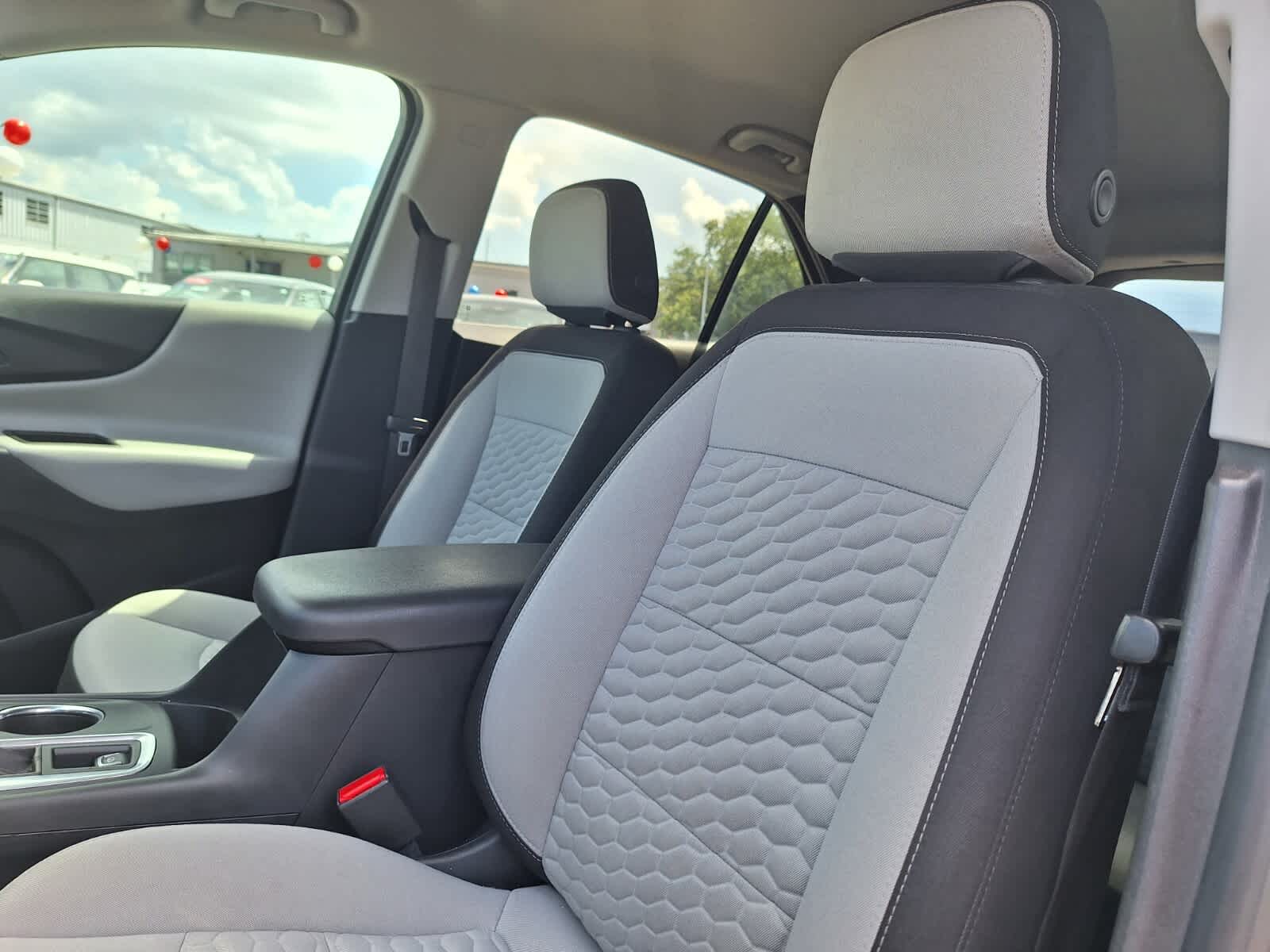 2019 Chevrolet Equinox LS photo 11