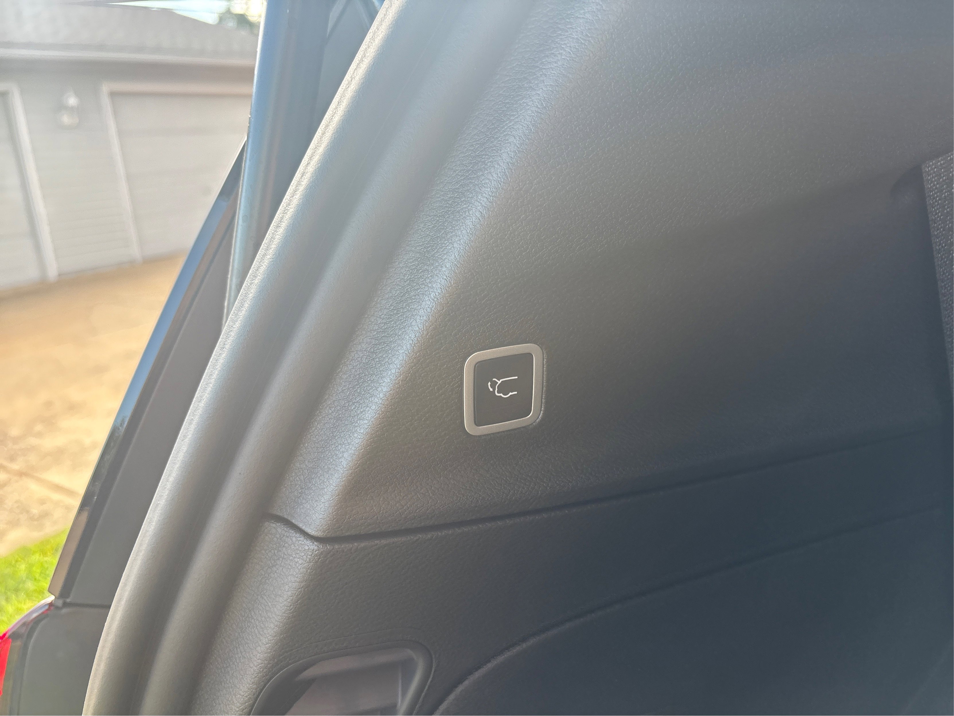 2026 Chrysler Pacifica photo 17