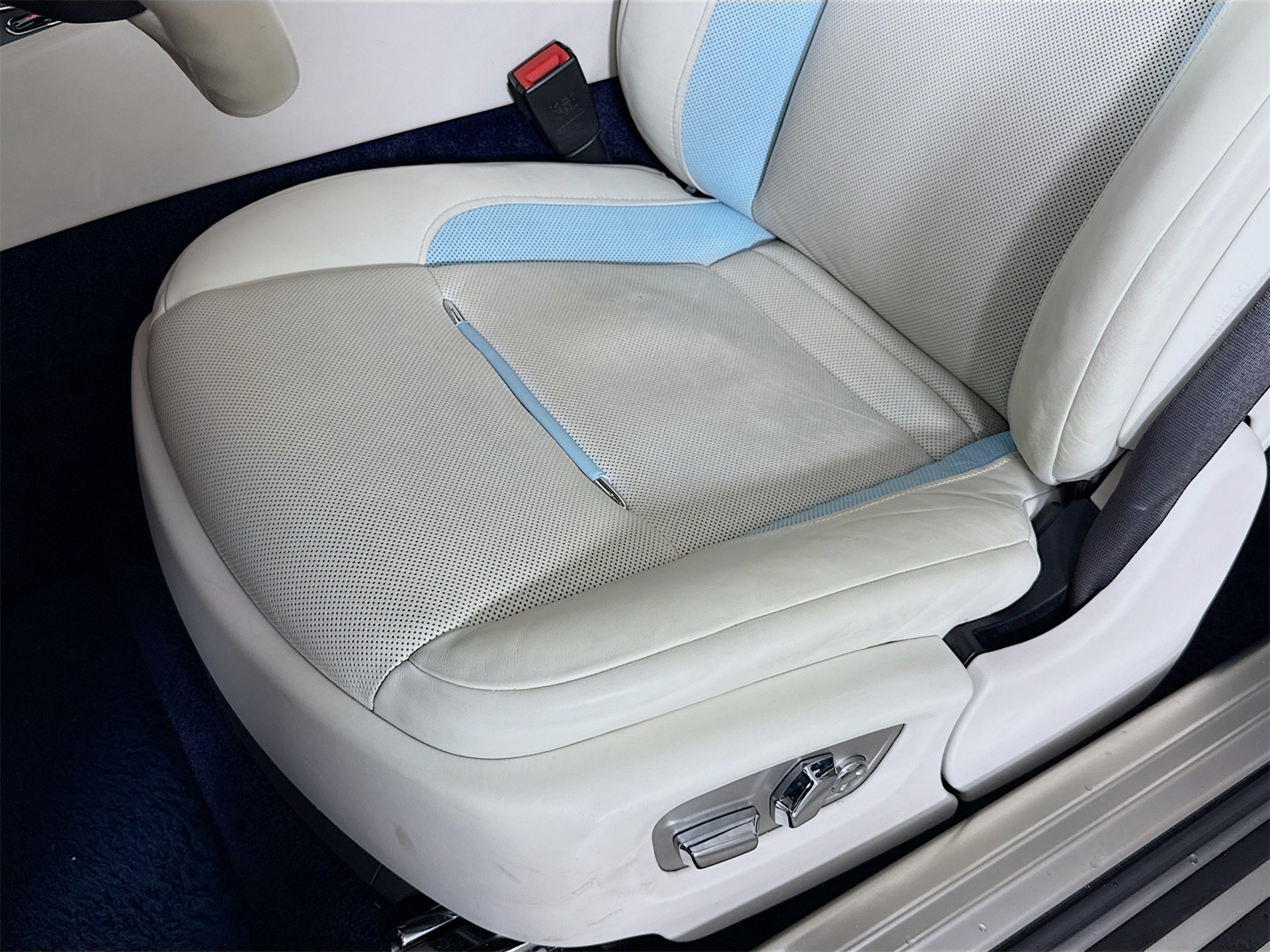 2018 Rolls Royce Dawn RR6 photo 15