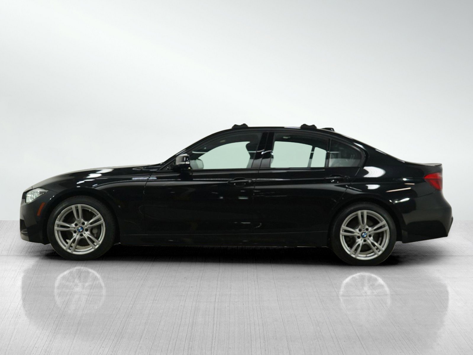 Used 2016 BMW 3 Series 340i with VIN WBA8B7C51GK368583 for sale in White Bear Lake, Minnesota
