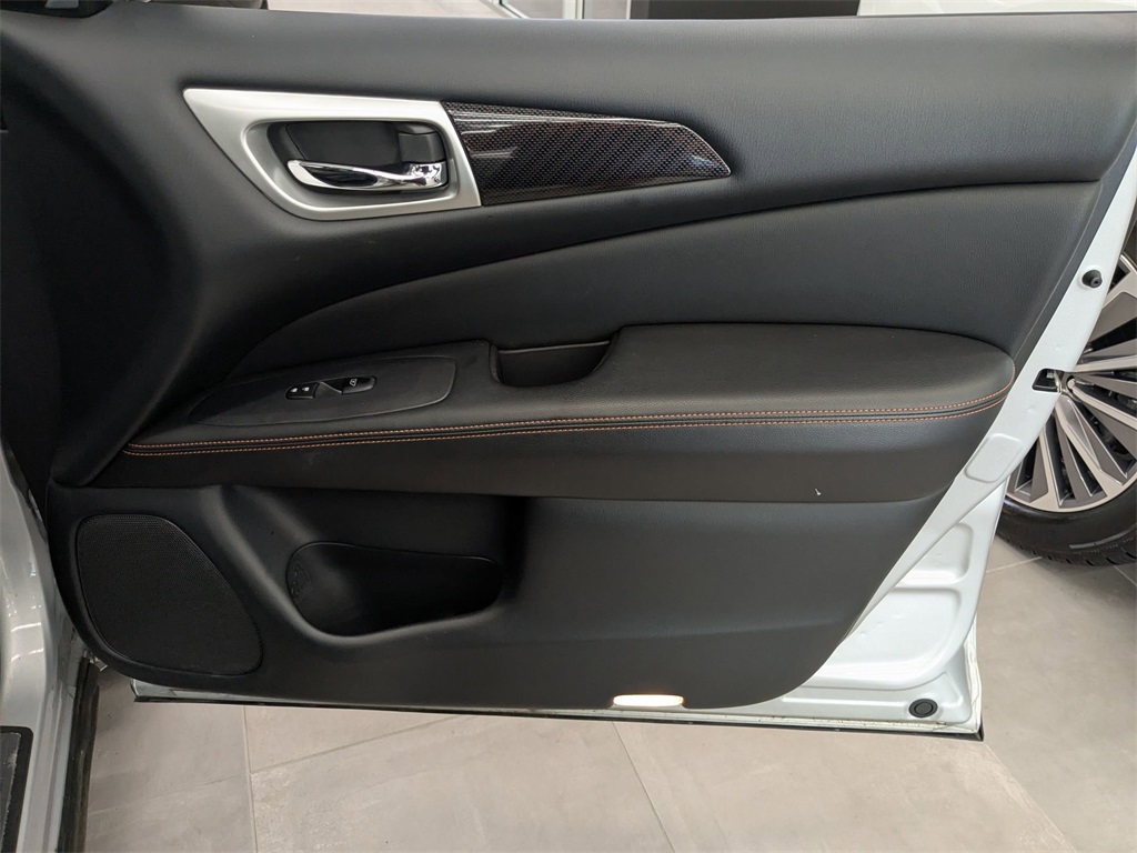 2020 Nissan Pathfinder SL Rock Creek photo 32