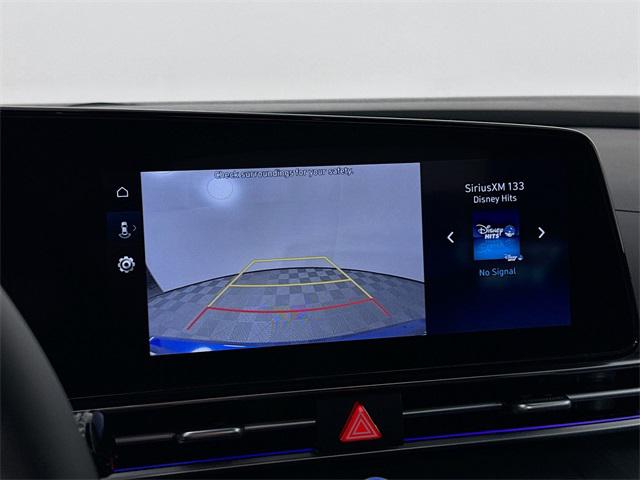 2025 Hyundai Elantra SEL Convenience photo 19