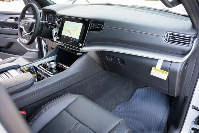 2025 Jeep Wagoneer Base photo 33