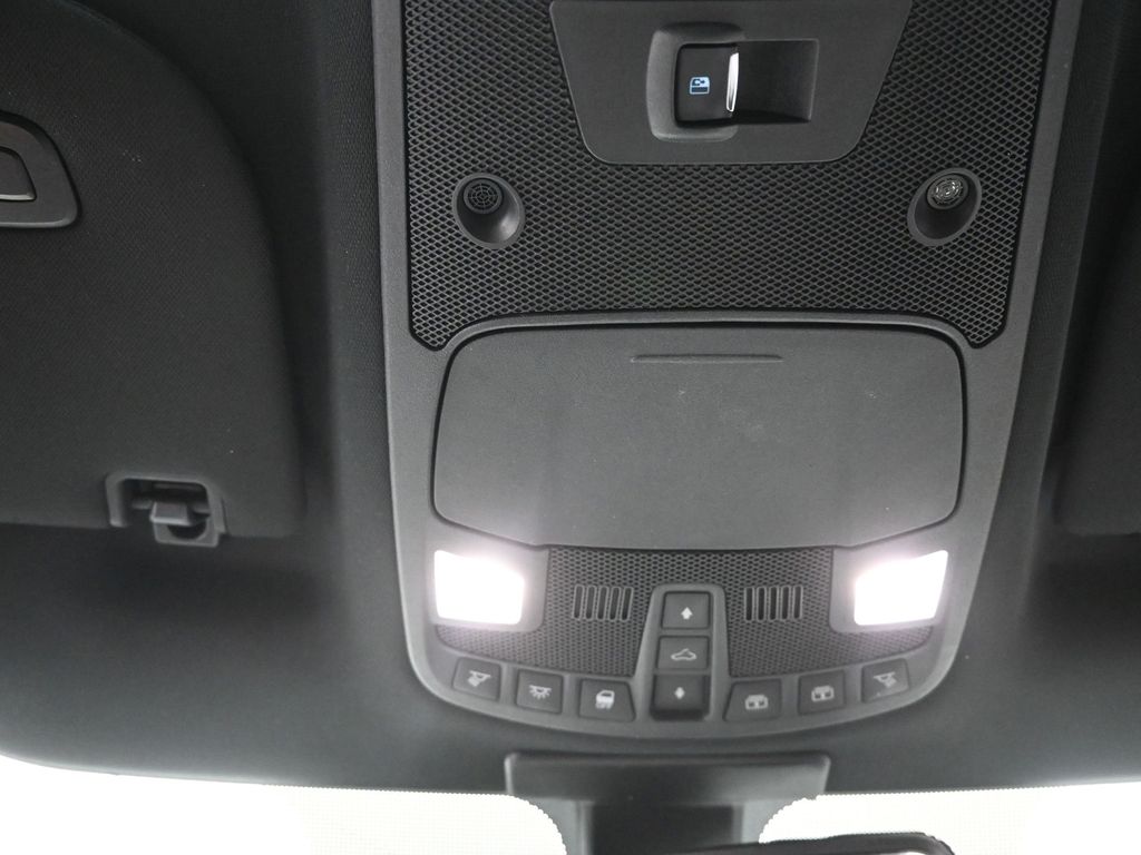 2015 Ford F-150 XLT photo 14