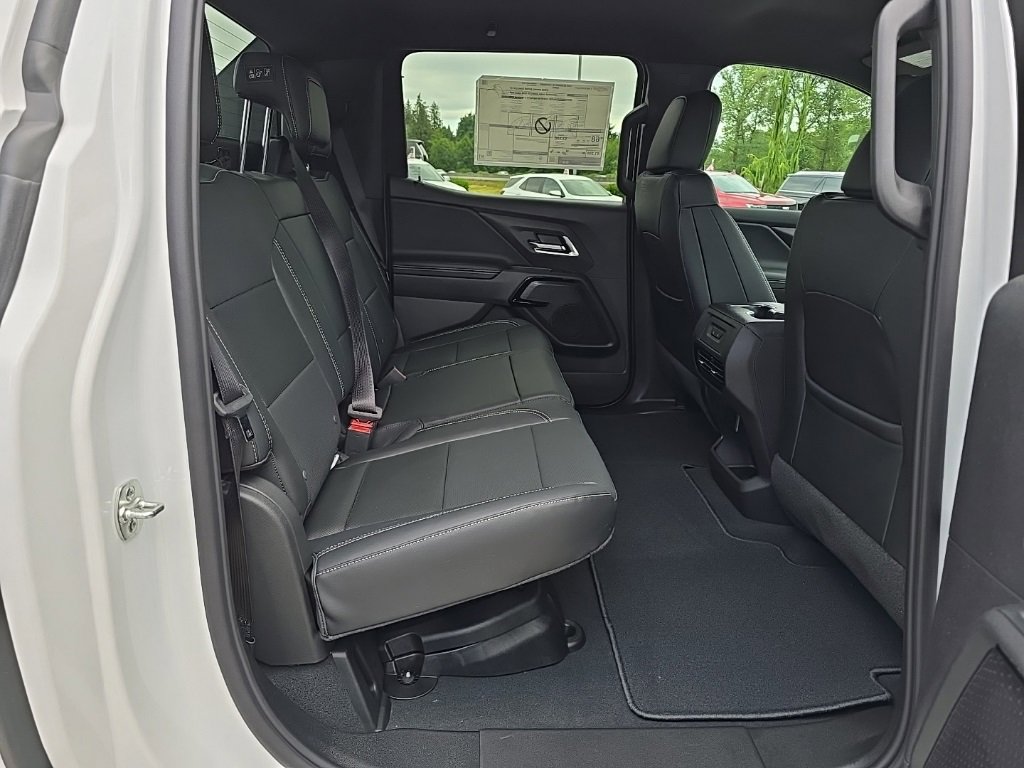 2025 Chevrolet Silverado EV LT photo 27