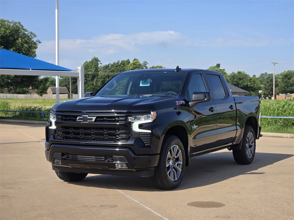 2025 Chevrolet Silverado 1500 RST photo 2