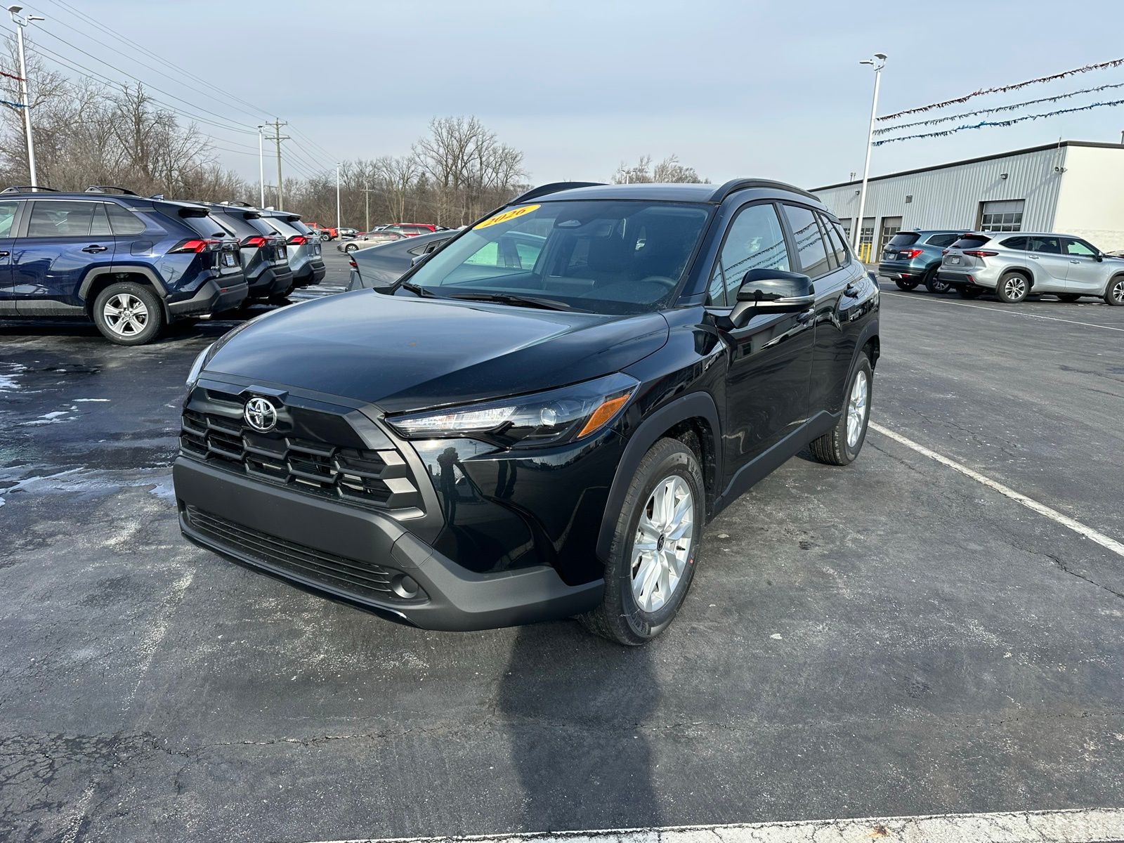 2026 Toyota Corolla Cross LE's photo