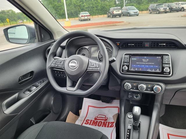 2025 Nissan Kicks Play S photo 14