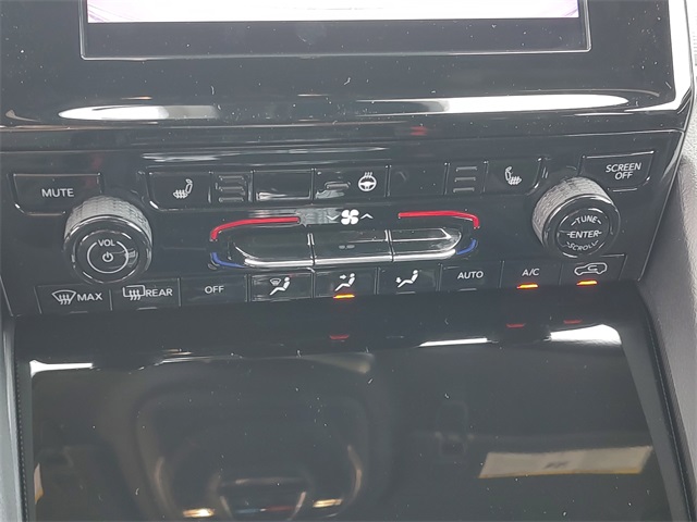 2025 Jeep Grand Cherokee Laredo Altitude photo 16