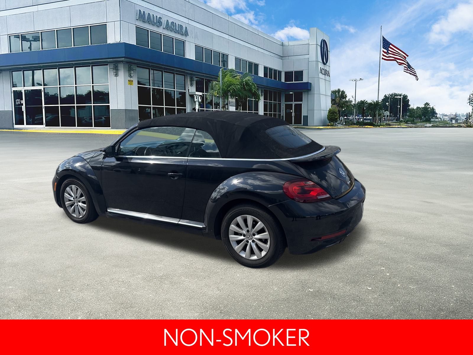 2017 Volkswagen Beetle 1.8T S photo 3